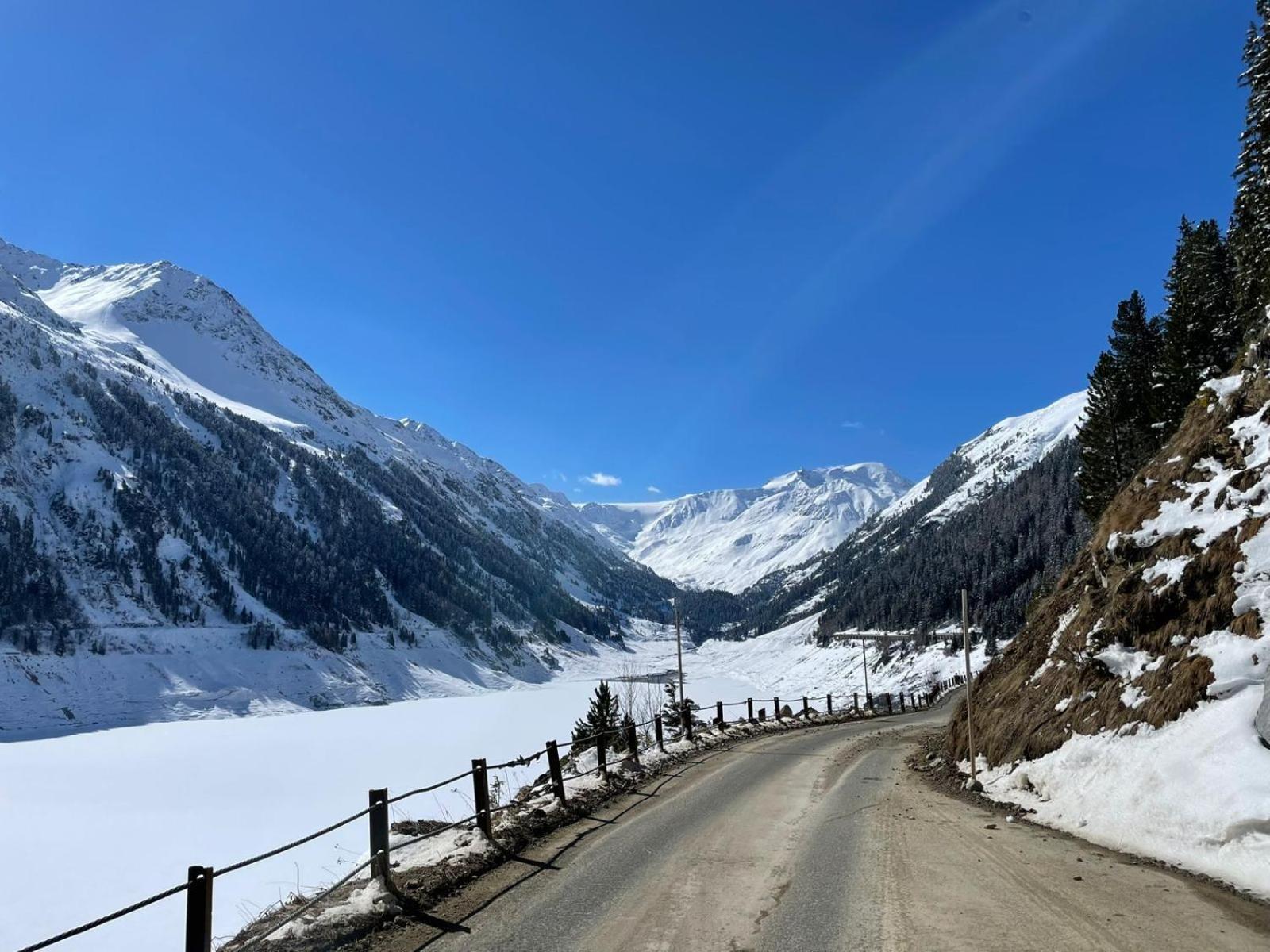 Hotel Gsallbach Kaunertal Bagian luar foto