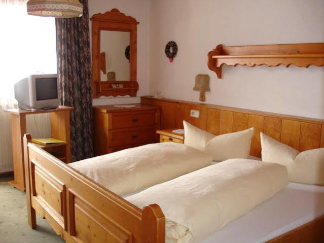 Hotel Gsallbach Kaunertal Bagian luar foto